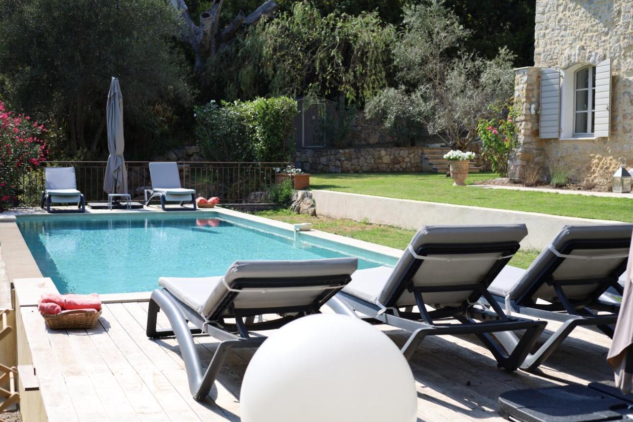 L'Elegante Bastide En Pierre Avec Vue Sur Le Vieux Village De Mougins Exteriér fotografie