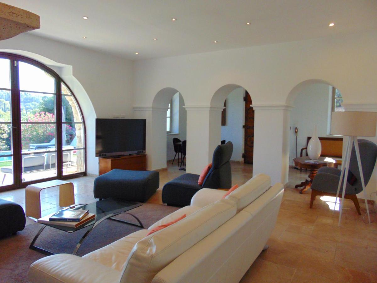L'Elegante Bastide En Pierre Avec Vue Sur Le Vieux Village De Mougins Exteriér fotografie