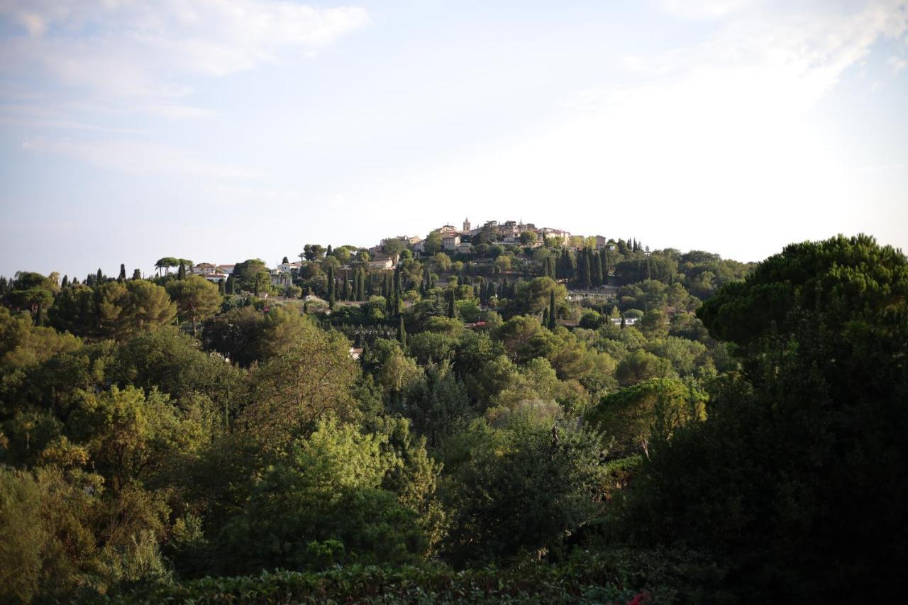 L'Elegante Bastide En Pierre Avec Vue Sur Le Vieux Village De Mougins Exteriér fotografie